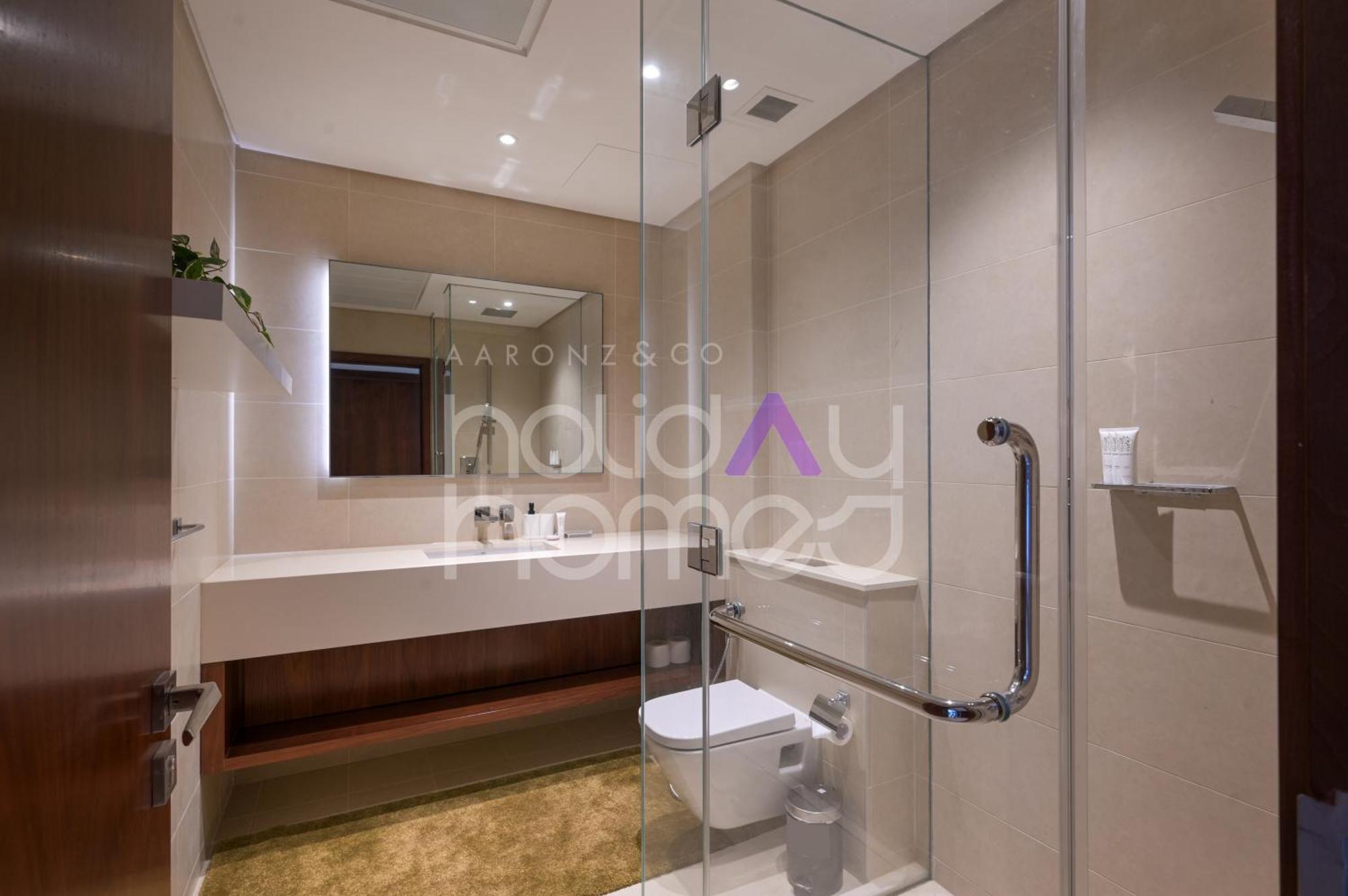 Spacious And Elegant 2br Marina Gate 2 Apartment